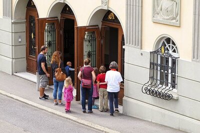 Produktionen > 2017 > Im Kaiser sini neue Chleider > Kinder VIP