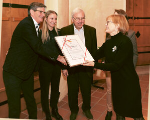 Die Stadt ehrt ihr Theater