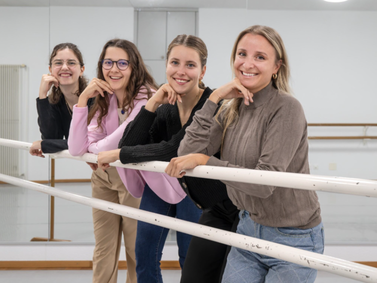 Produktionen > 2025 > My Fair Lady > Ballett > Spalte 2